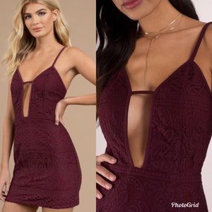 💋NWT Burgundy Body-con Party Dress💋